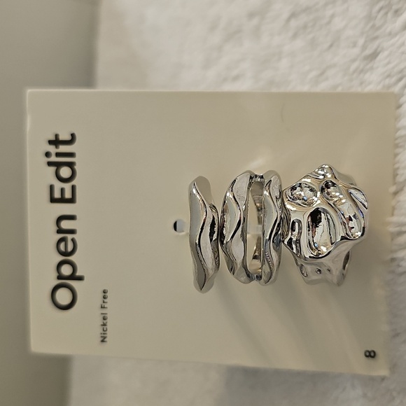 Nordstrom Jewelry - NWT Open Edit Set Of 3 Molten Rhodiun Rings Size 8 Silver